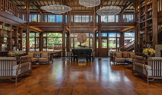 Lijiang Passing-Cloud Resort