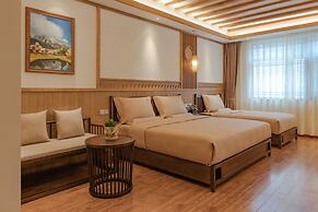 Lijiang Passing-Cloud Resort