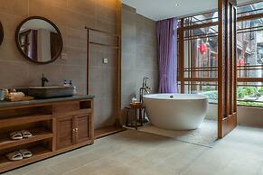 Lijiang Passing-Cloud Resort