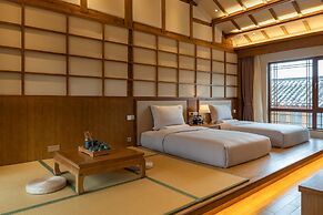 Lijiang Passing-Cloud Resort