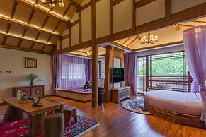 Lijiang Passing-Cloud Resort