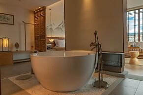 Lijiang Passing-Cloud Resort