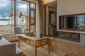 Lijiang Passing-Cloud Resort