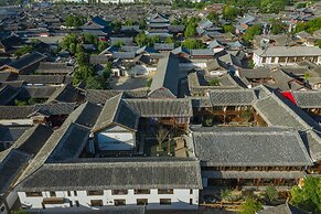 Lijiang Passing-Cloud Resort