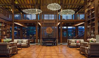 Lijiang Passing-Cloud Resort