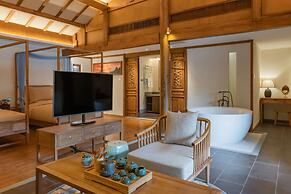 Lijiang Passing-Cloud Resort