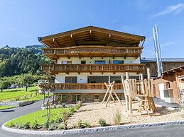 Secluded Farmhouse in Tyrol near Ski Area