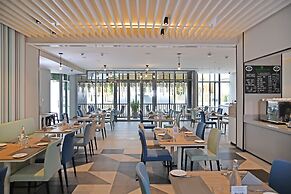 Lemon Tree Hotel Jumeirah Dubai