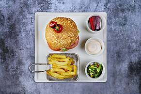 Lemon Tree Hotel Jumeirah Dubai