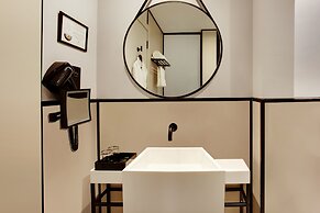 Lemon Tree Hotel Jumeirah Dubai