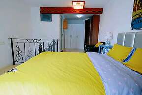 Avatar American Style Large Queen Bed Apartment