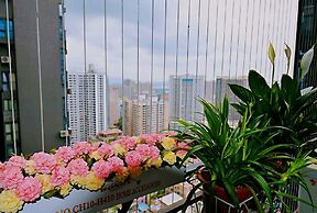 Avatar American Style Large Queen Bed Apartment