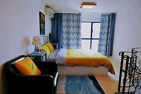 Avatar American Style Large Queen Bed Apartment