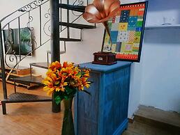 Avatar American Style Large Queen Bed Apartment