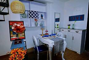 Avatar American Style Large Queen Bed Apartment