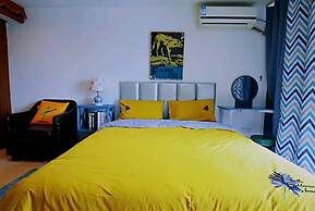 Avatar American Style Large Queen Bed Apartment