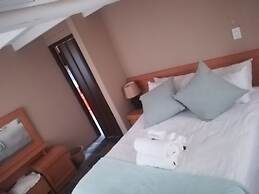 Mali Mali Safari Lodge