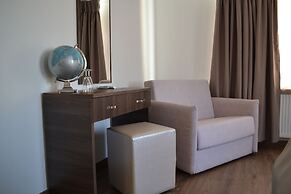 Myrsini Hotel