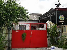 Yiyi Homestay