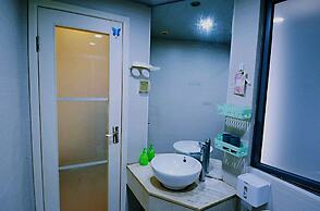 Avatar City Zebra Large Queen Bed & High Rise View