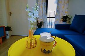 Avatar City Zebra Large Queen Bed & High Rise View