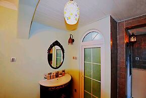 Avatar Green Queen Round Bed High Rise View Futian