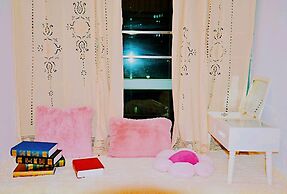 Avatar Lost World Queen Bed & City View Apartment