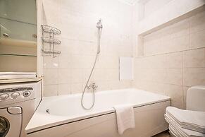 WINWINSTAY Old Town River View Apartment