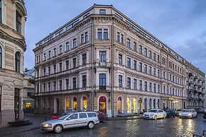 WINWINSTAY Old Town River View Apartment