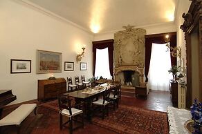 Palazzo Arrivabene B&B