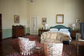 Palazzo Arrivabene B&B