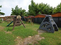 Tidy Chalet with Terrace near Sea