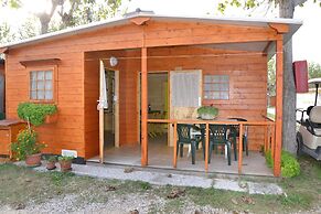 Tidy Chalet with Terrace near Sea