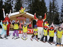 Holiday Flat Near Four ski Lifts in Mayrhofen