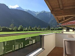 Holiday Flat Near Four ski Lifts in Mayrhofen