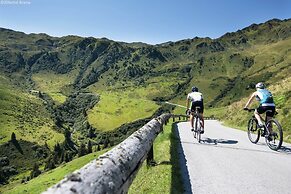 Spacious Apartment in Gerlos near Ski Area