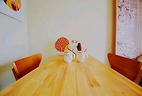 Avatar Japan Impression Queen Bed & High Rise View