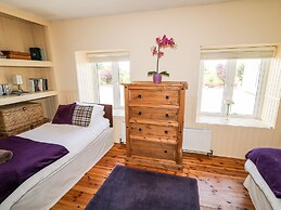 Whispering Willows - The Bungalow