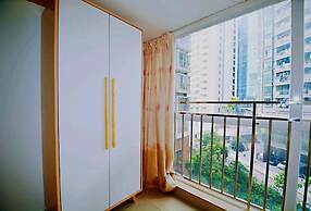 Avatar Young Lion Large Queen Bed & High Rise View