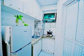 Avatar Young Lion Large Queen Bed & High Rise View