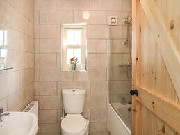 Macreddin Rock Holiday Cottage