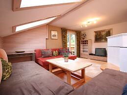 Huge Holiday Home in Hopfgarten im Brixental near Ski Lift