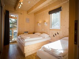 Quiet Chalet in Turracherhöhe with Sauna & Indoor Hot Tub