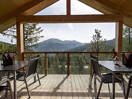 Quiet Chalet in Turracherhöhe with Sauna & Indoor Hot Tub