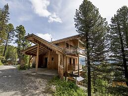 Quiet Chalet in Turracherhöhe with Sauna & Indoor Hot Tub