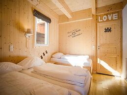 Quiet Chalet in Turracherhöhe with Sauna & Indoor Hot Tub