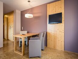 Studio Apartment on Turracherhohe Near Lake