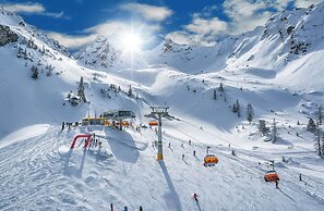 Welcoming Apartment Near ski Slopes