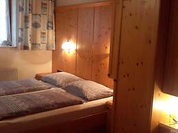 Cozy Holiday Apartment With Sauna in Schladming