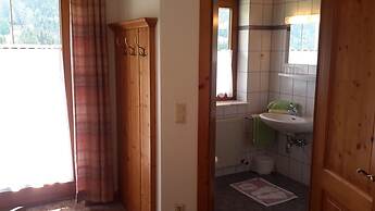 Cozy Holiday Apartment With Sauna in Schladming